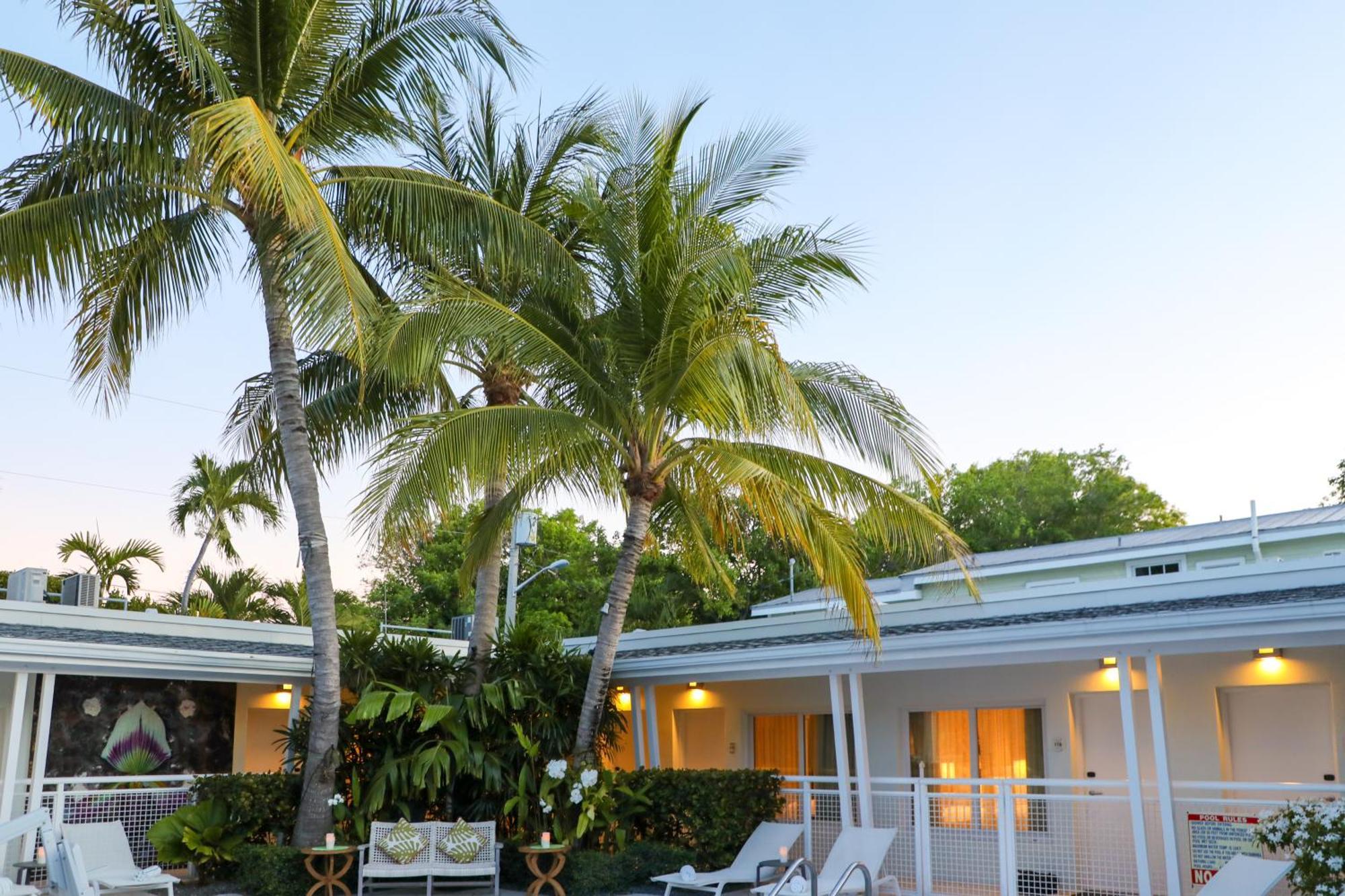 Orchid Key Inn - Adults Only Key West Exterior photo
