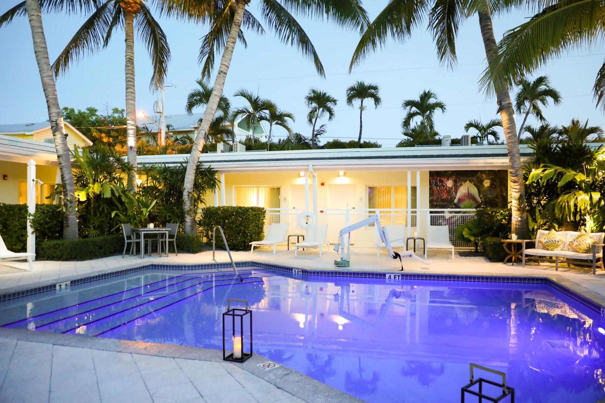 Orchid Key Inn - Adults Only Key West Exterior photo